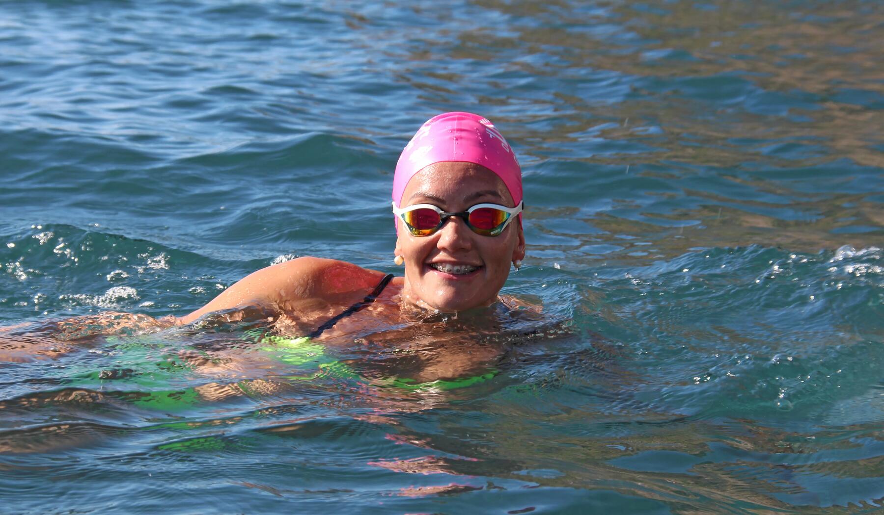 Finde die richtige Schwimmtechnik beim Freiwasserschwimmen