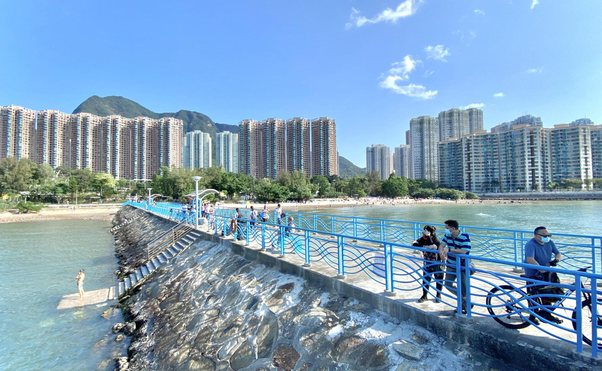 Wu Kai Sha Pier view like an island