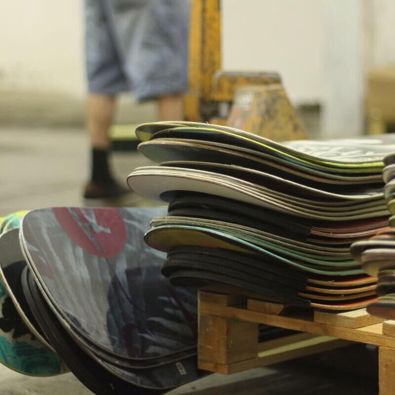 GIVE YOUR SNOWBOARDS A SECOND LIFE!