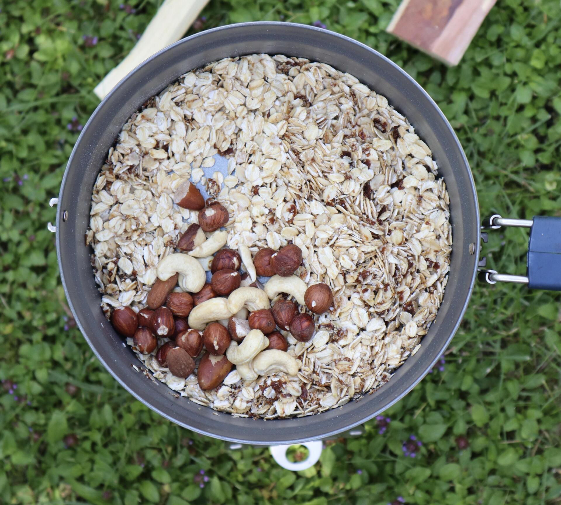 CRUNCHY MUESLI