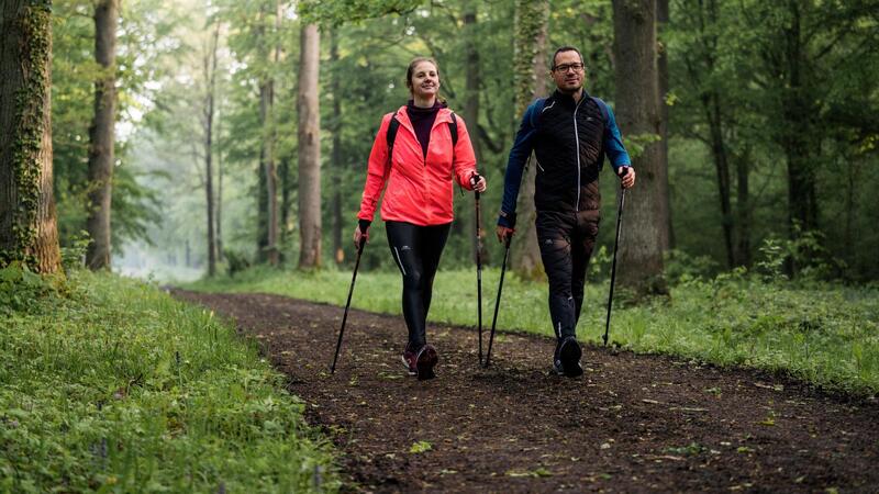 Benefits of Outdoor Walking: 6 Reasons to Stick to it