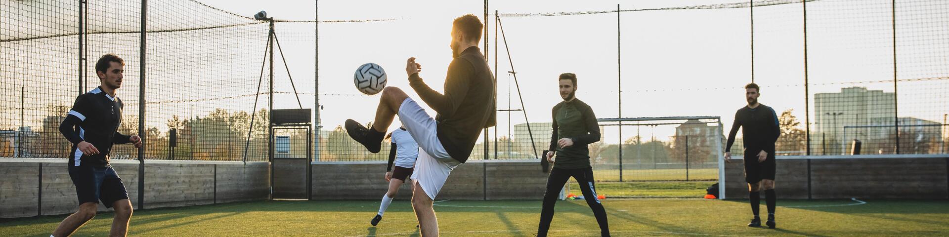 Basket foot salle - Decathlon