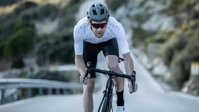 Solo cycling: The benefits of cycling alone