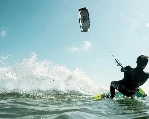 Kitesurfen: Reparaturen (Tube, Ventil, Kite, ...)