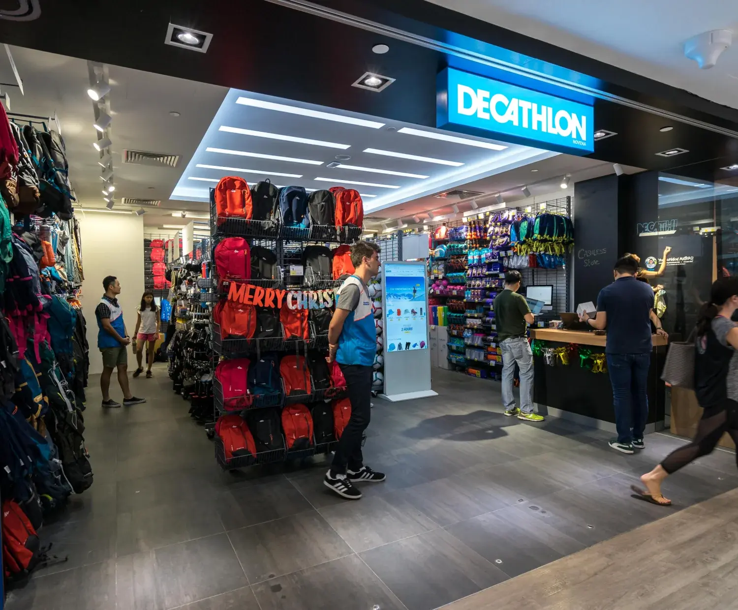 sports shop in orchard decathlon singapore