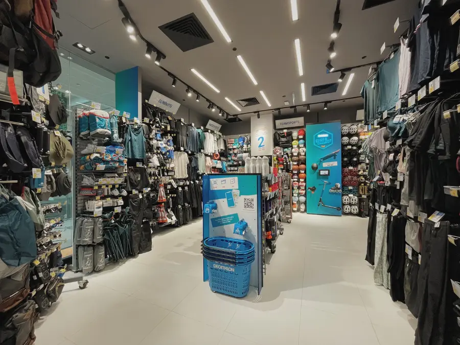 Image 3: westgate-storefloor