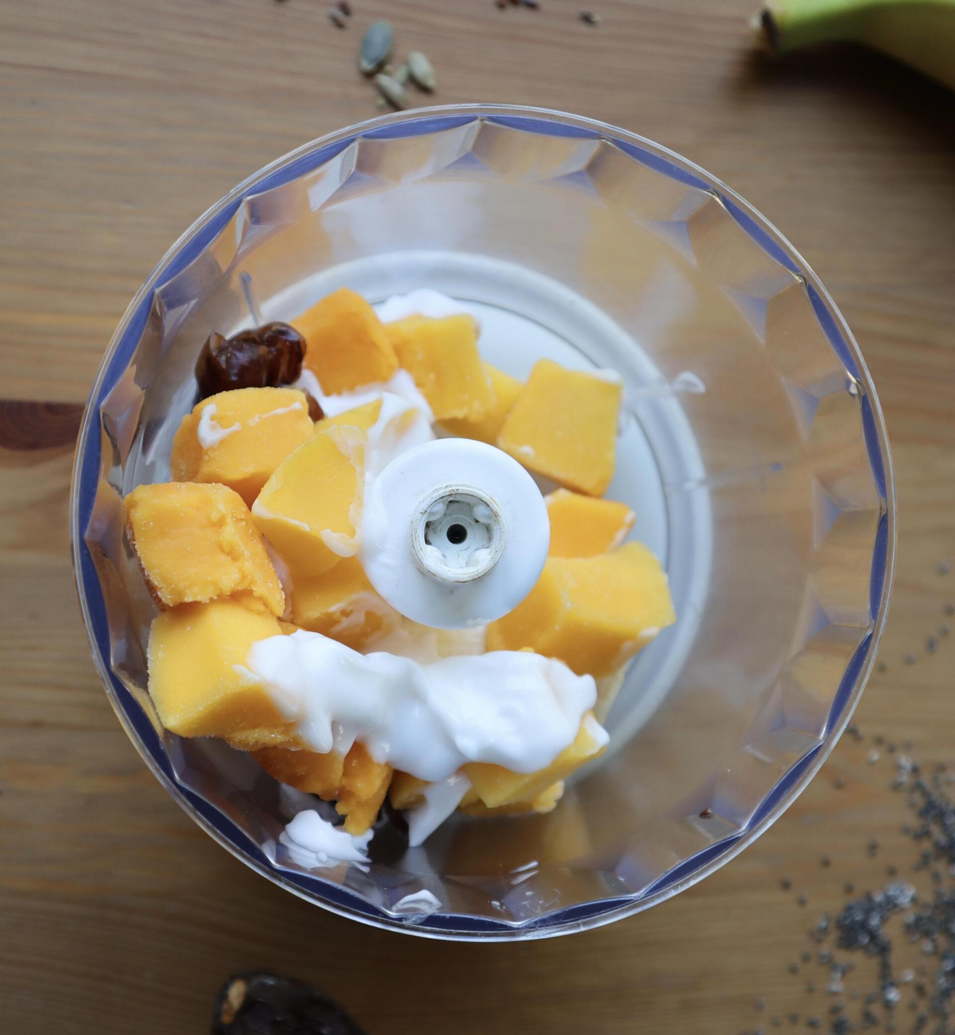 RECIPE: SMOOTHIE BOWL