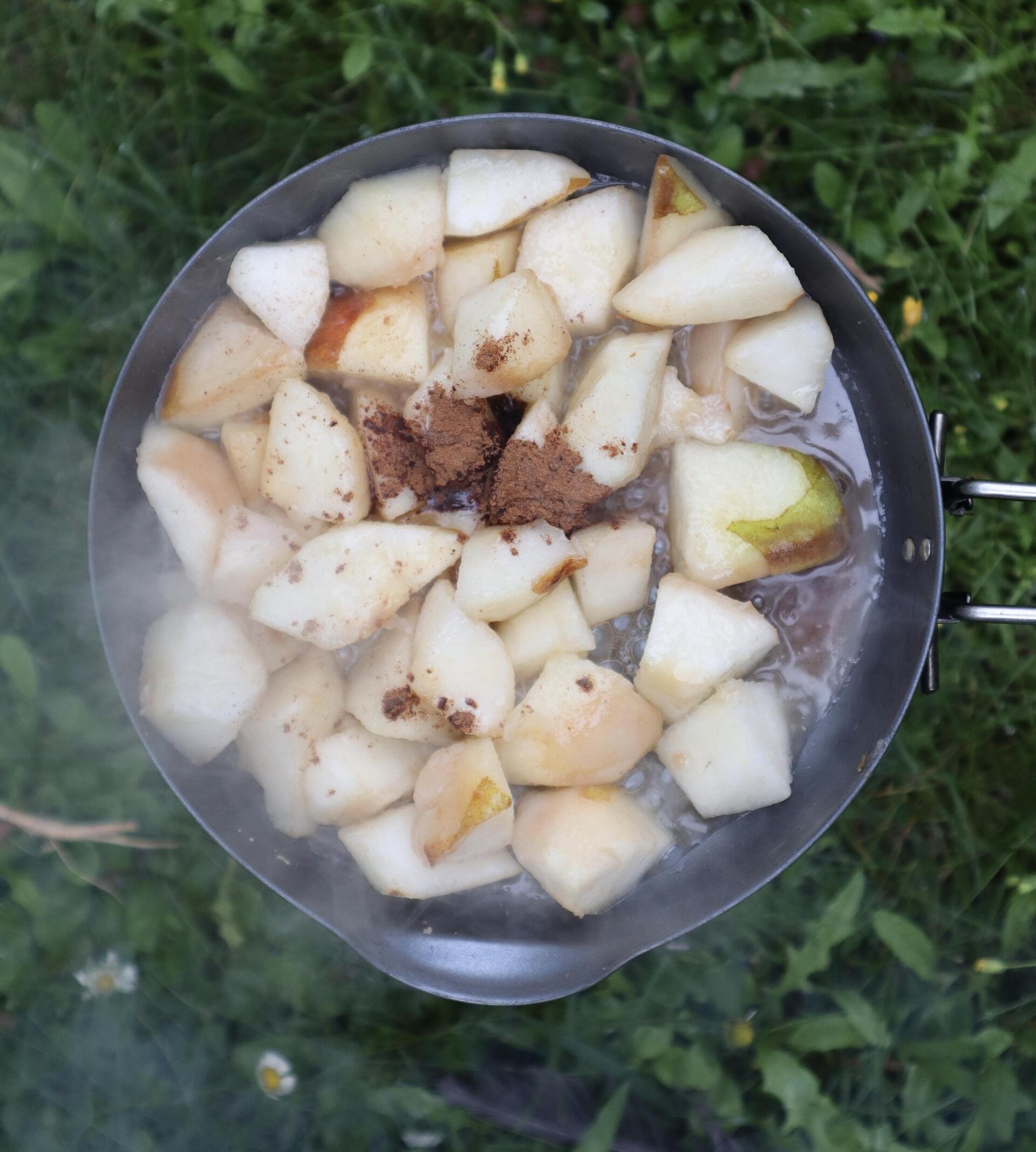 Recipe for warm pears with honey &amp; cinnamon