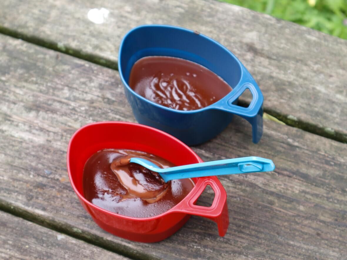 chocolate cream dessert