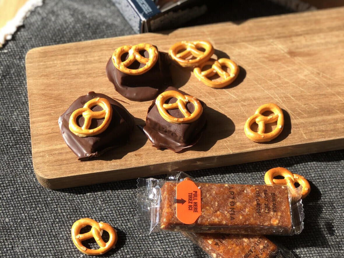 PUDDING DE CHIA & MOUSSE AU CHOCOLAT