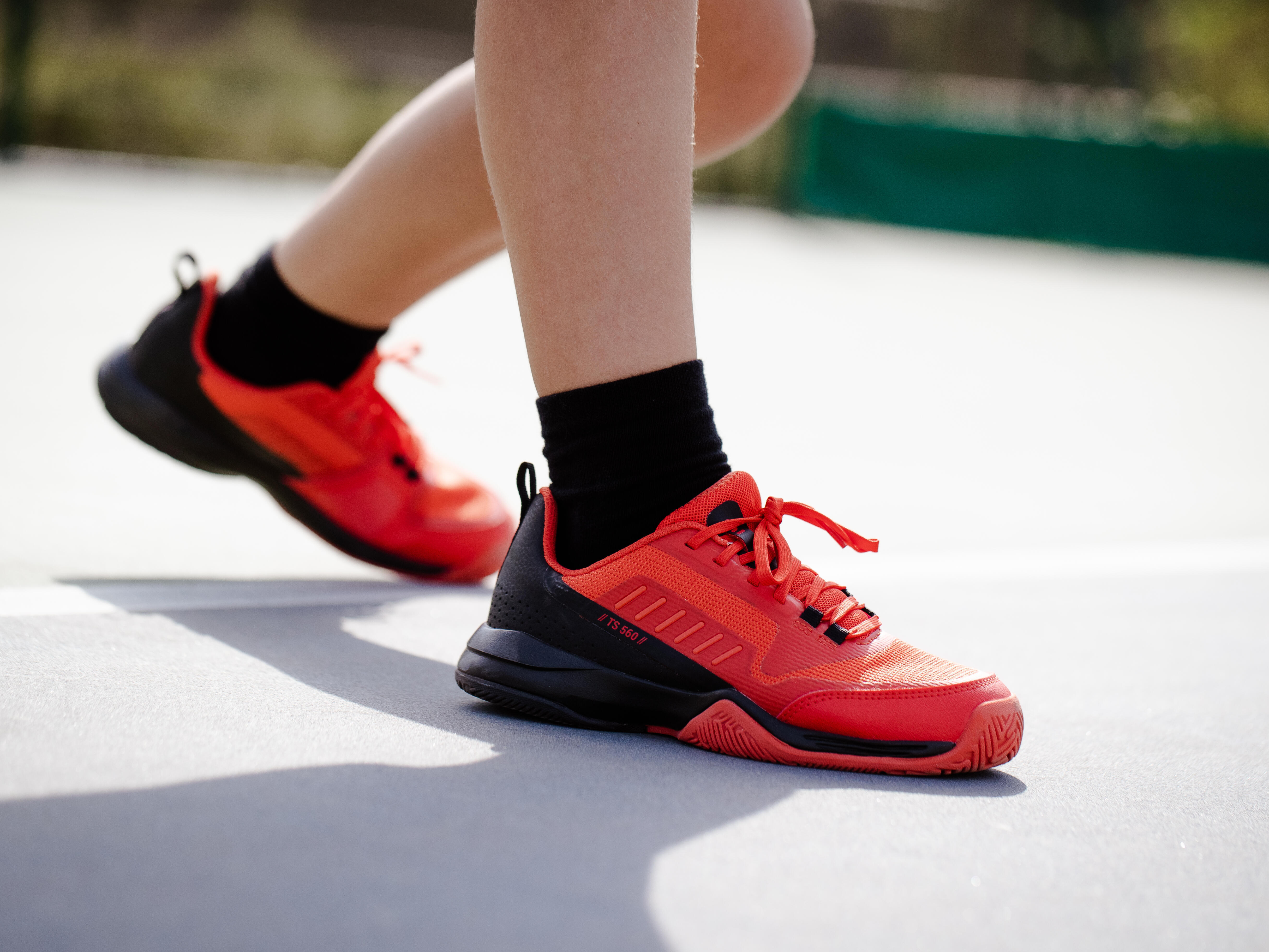 Comment choisir une paire de chaussures de tennis enfant