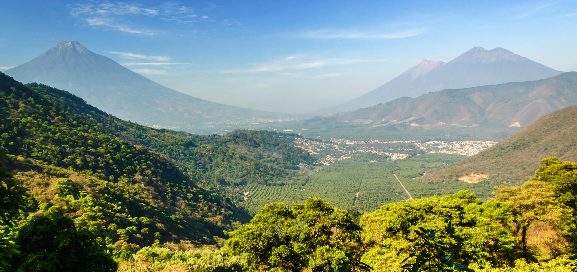 Travel to Guatemala: hike in antigua