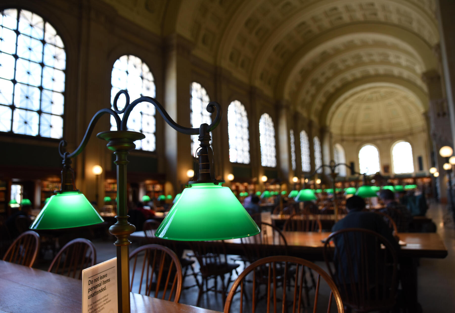 lampe verte_bibliotheque_concentration