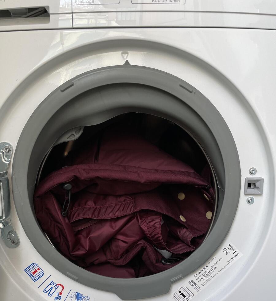down jacket in the washing machine
