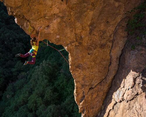 how-to-choose-a-climbing-mountaineering-harness