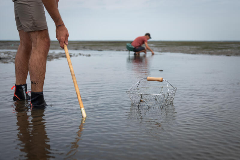 COMMENT CHOISIR SON ÉQUIPEMENT POUR DÉBUTER LA PÊCHE À PIED