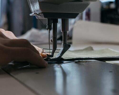 Picture of a sewing machine