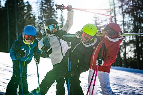 Eine Skihose für Kinder gut pflegen und reparieren
