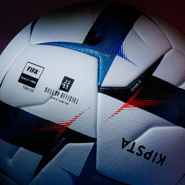 KIPSTA, NOUVEAU FOURNISSEUR DU BALLON OFFICIEL DE LIGUE 1 UBER EATS ET DE LIGUE 2 BKT