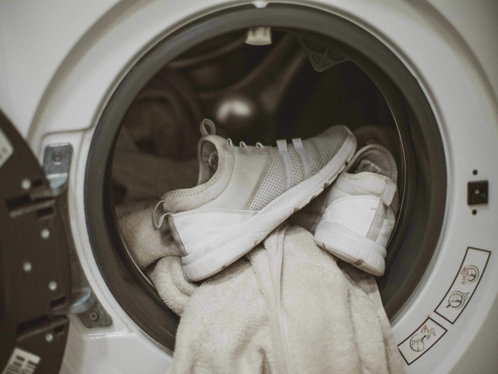 Tous nos conseils pour laver des chaussures à la machine à laver