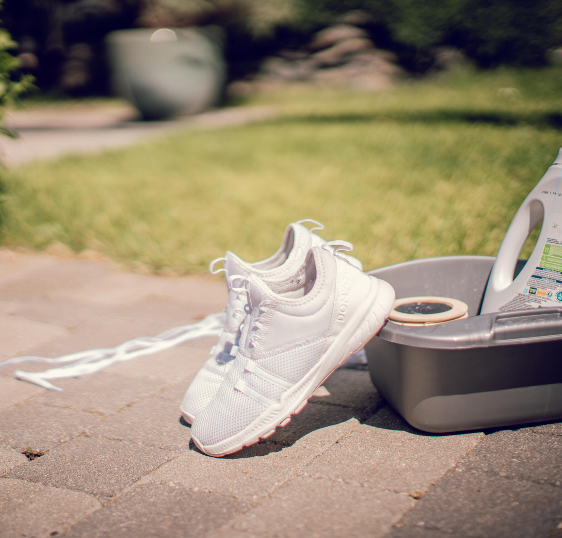 Peut-on laver des baskets à la machine à laver ? : Femme Actuelle Le MAG