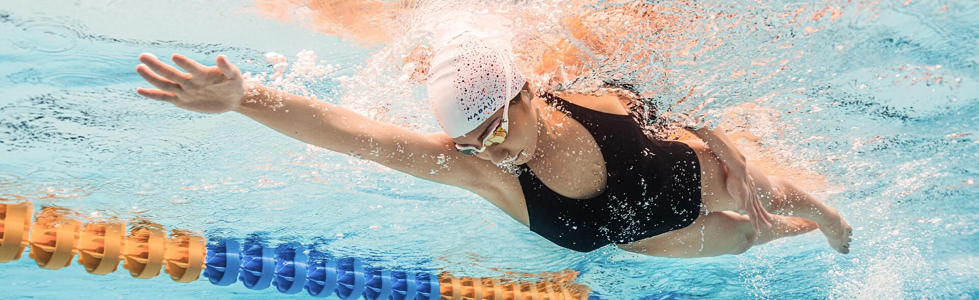 Finde heraus, ob das Schwimmen gut gegen deine Rückenschmerzen ist!