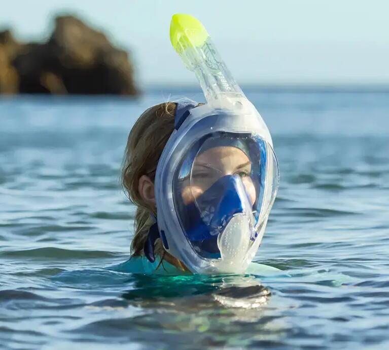 Women wearing snorkelling mask