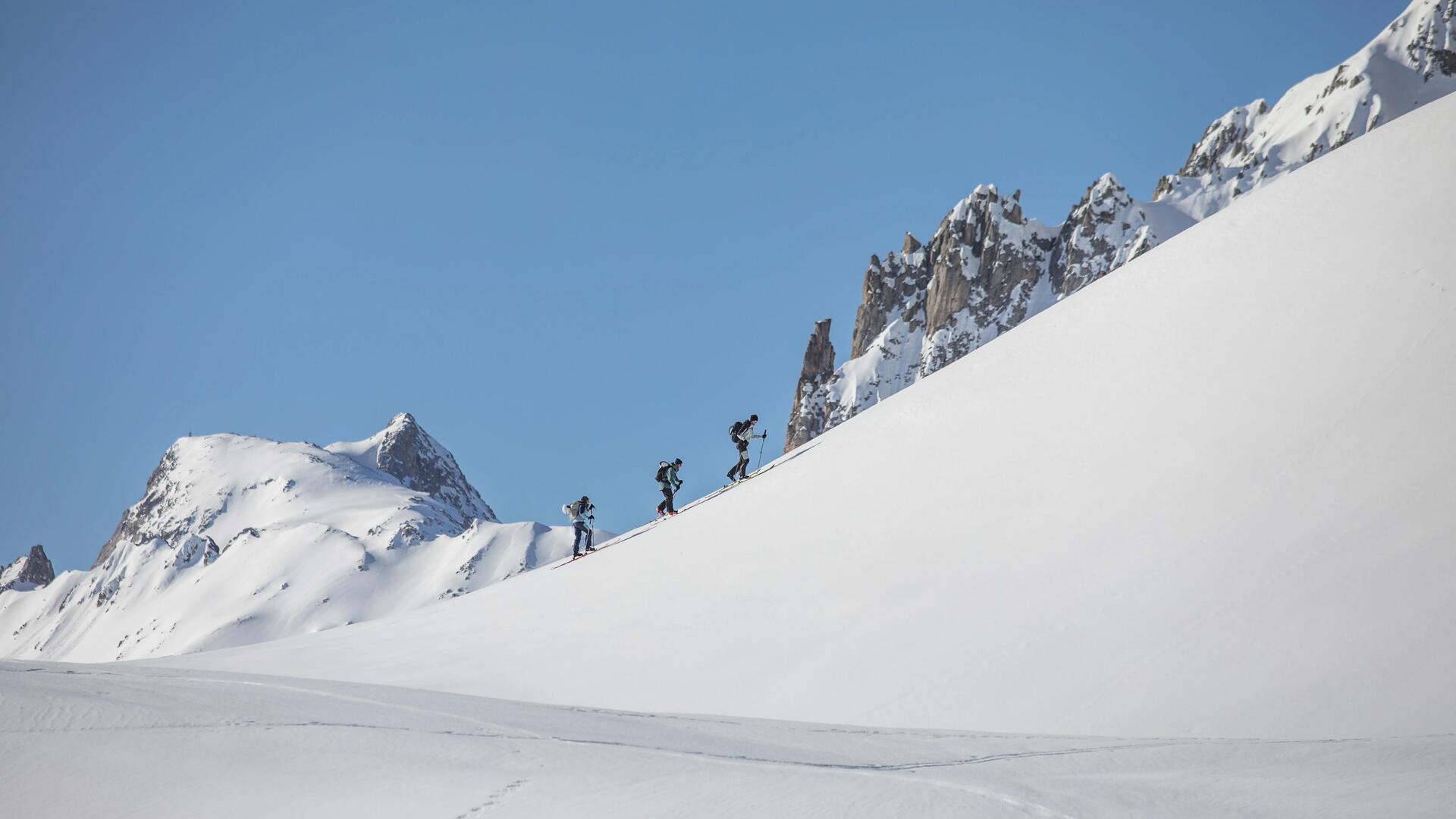 Monter ses fixations de ski de randonnée