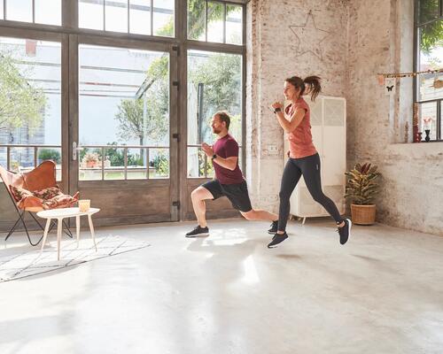 Des exercices à faire à la maison pour brûler les graisses