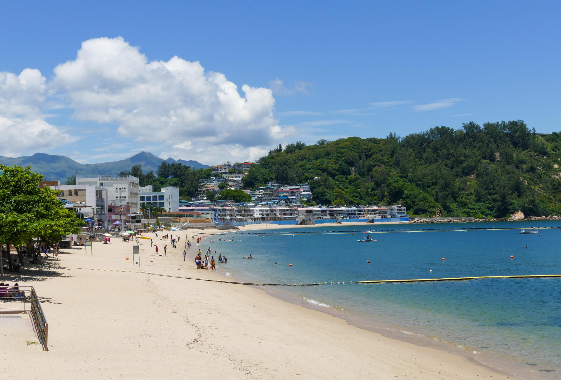 BEST BEACHES IN HONG KONG FOR FAMILIES