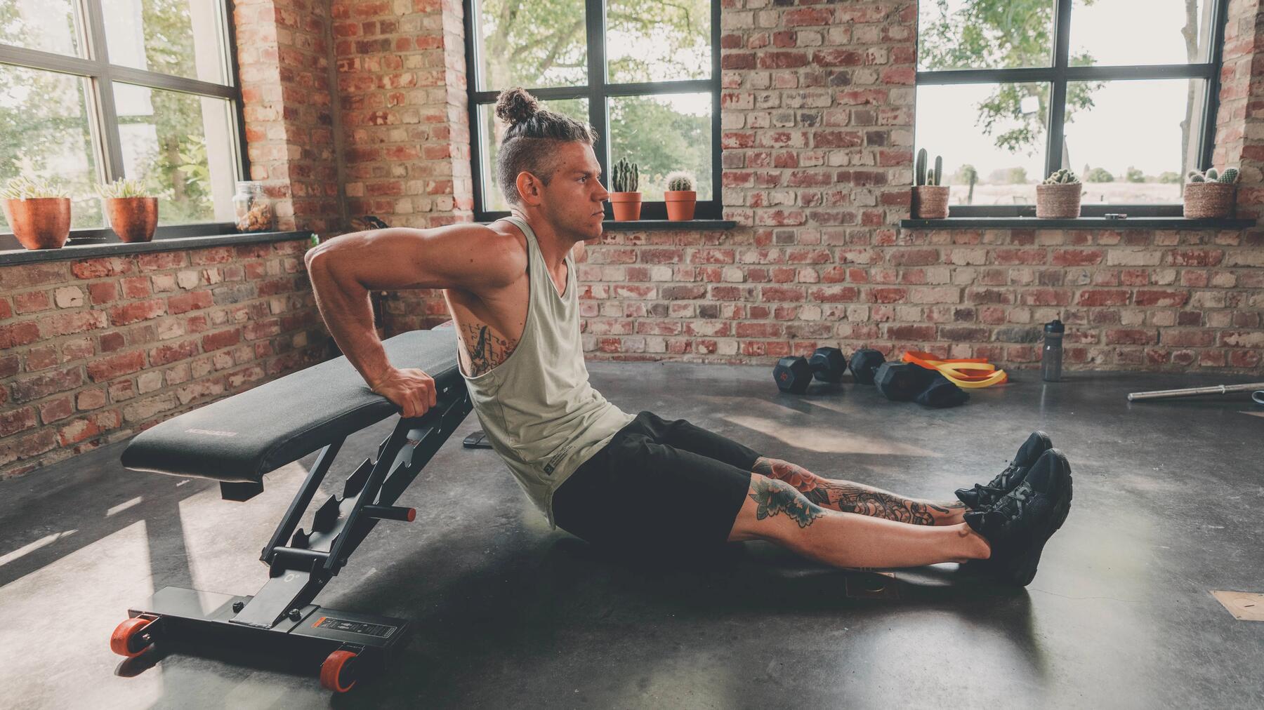 Fondos con las piernas estiradas