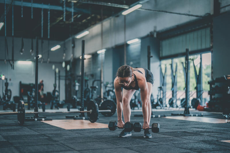 Trening siłowy – ćwiczenia, efekty i zasady treningu siłowego