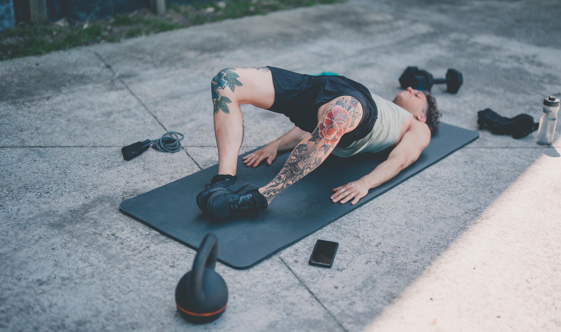 Le-Hip-Thrust-pour-un-fessier-muscle