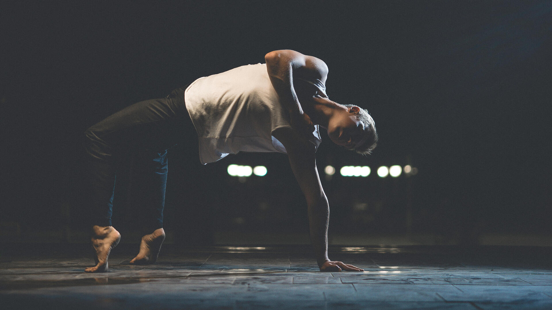 Ohad Naharin et la danse gaga : tout savoir sur cet art exutoire