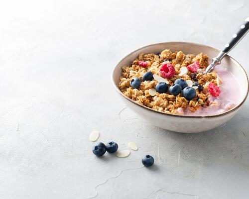 Bol de muesli protéiné
