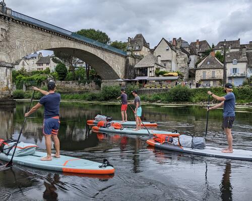 Descente de La dordogneen Stand Up Paddle compact