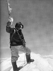 1953 : Première ascension de l'Everest par EDMUND HILLARY et TENSING NORGAY.