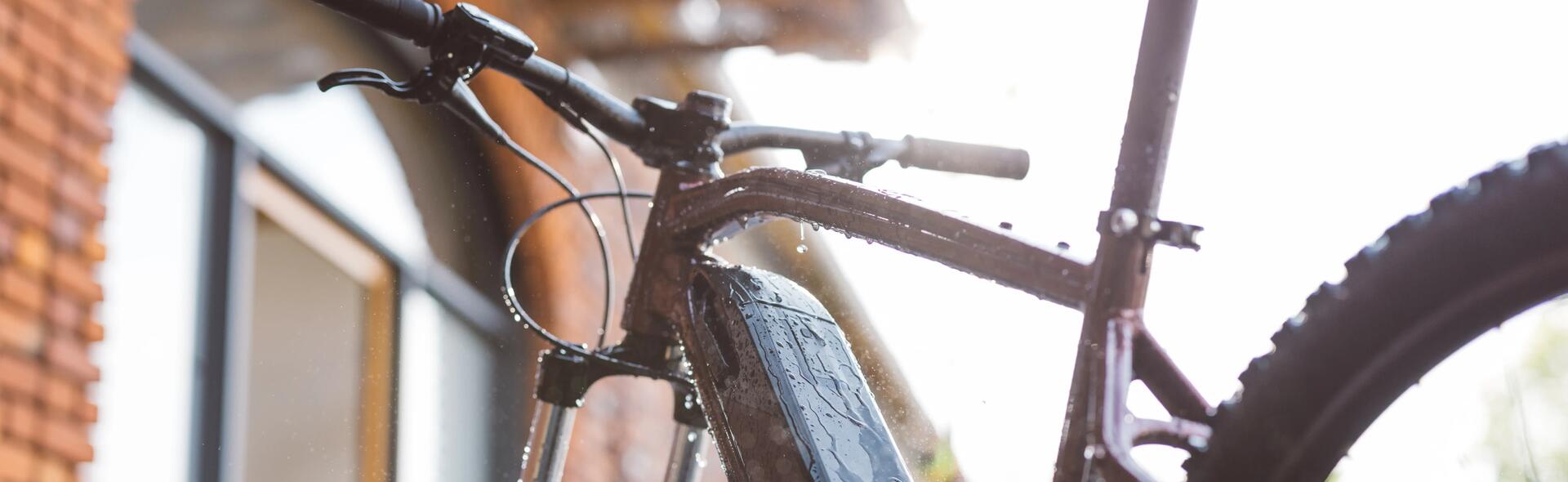 5 PASSAGGI PER CAMBIARE LA FORCELLA DELLA MTB