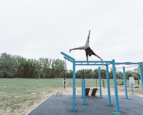 Street workout : la musculation intensive et créative