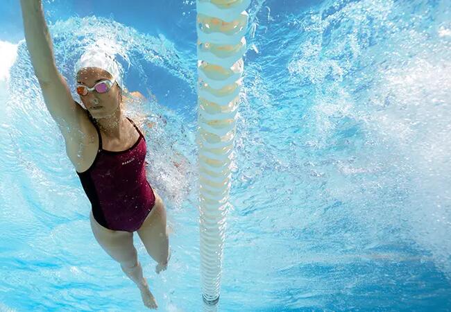 Schwimmen ist gut gegen Cellulite!