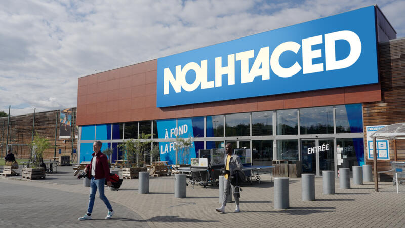 Decathlon wordt nolhtaceD: da's eigenlijk omgekeerd shoppen!