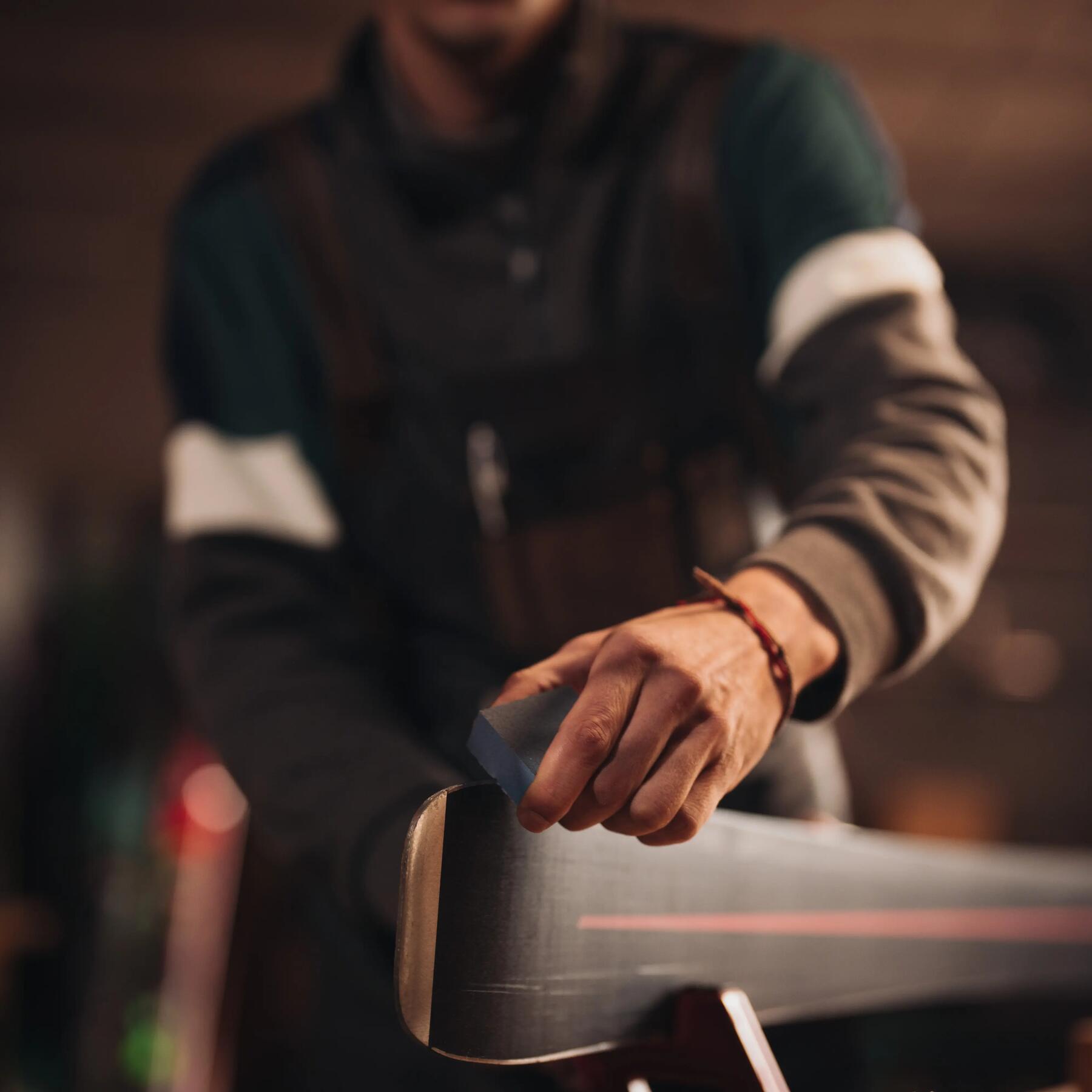 entretenir son matériel de ski et de snowboard decathlon quechua winter