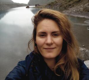 HOW DO YOU CHOOSE HIKING SUNGLASSES?