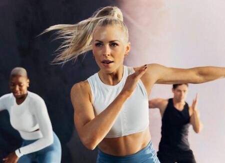 cours de bodyattack en trio