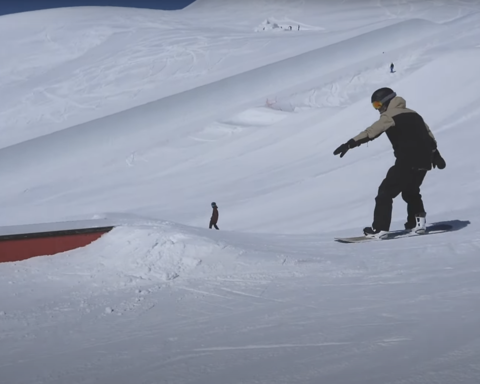 Comment faire un boardslide en snowboard ?