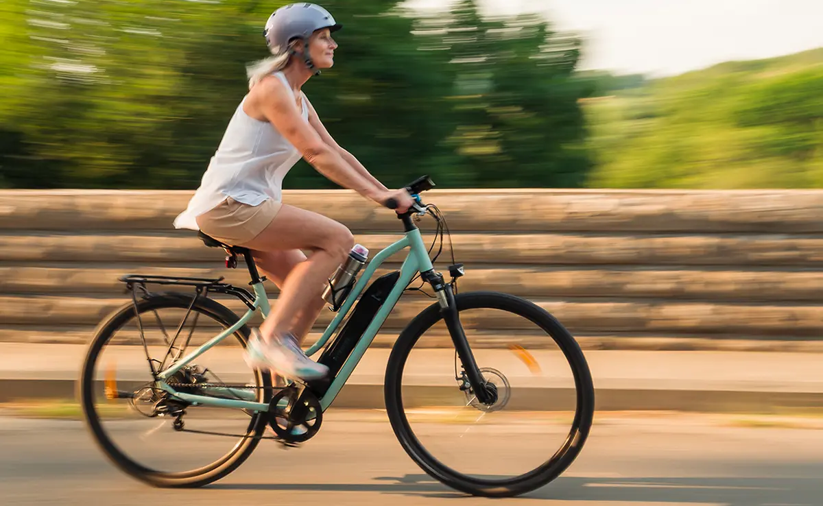 Essential clothes for commuting by ebike