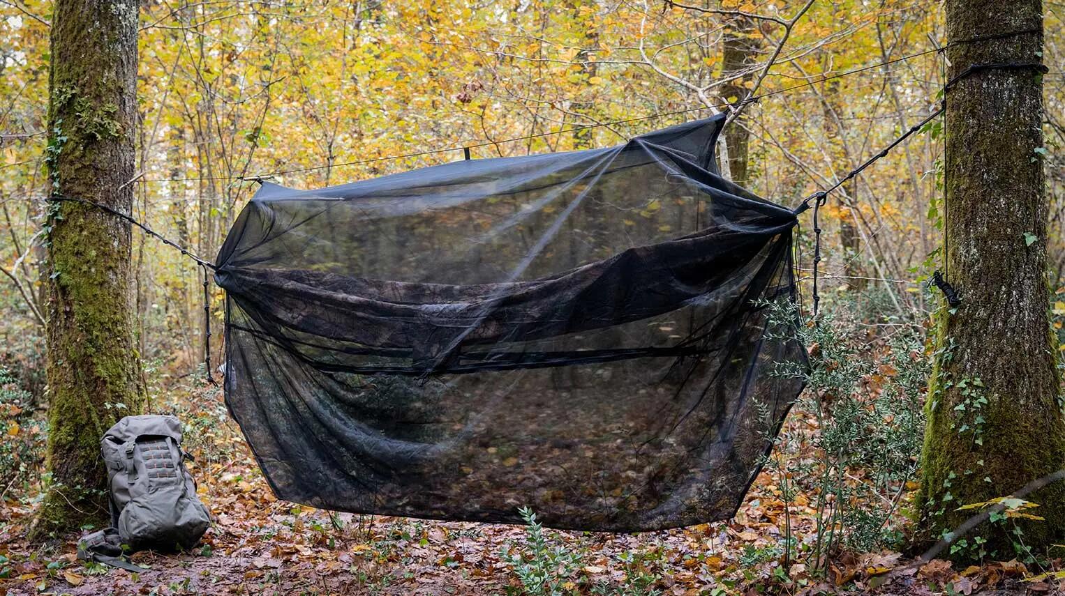 Płachta biwakowa – jaki tarp turystyczny wybrać?