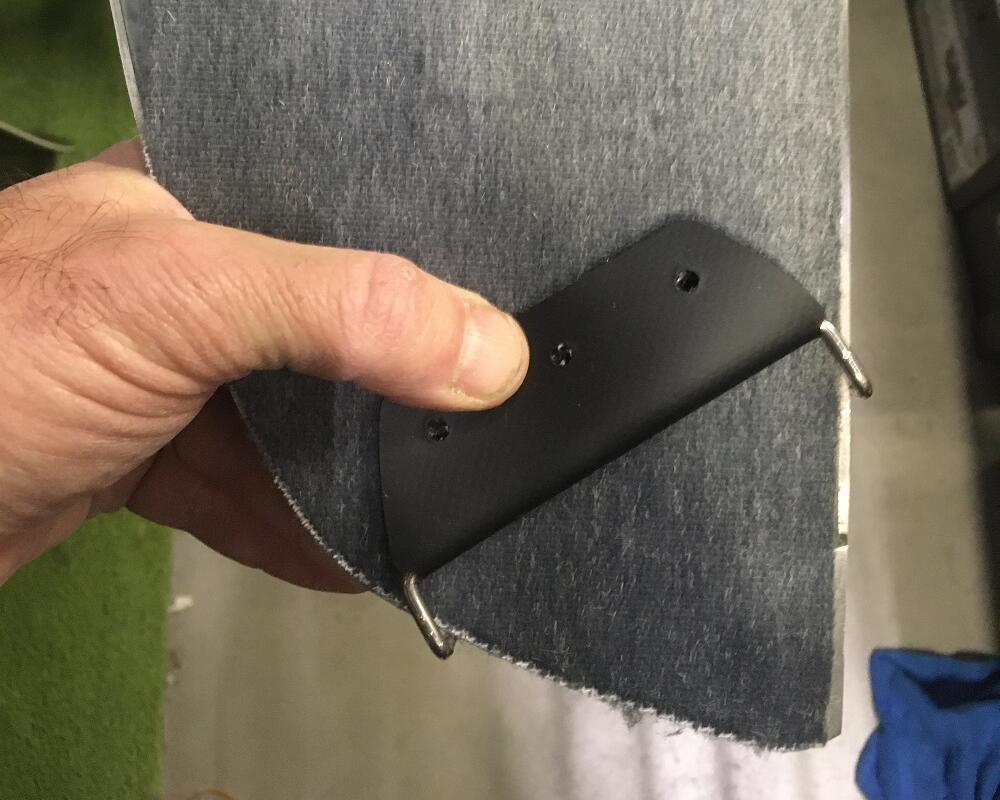 Manutenção e reparação do teu splitboard e das suas peles:instruções, reparação