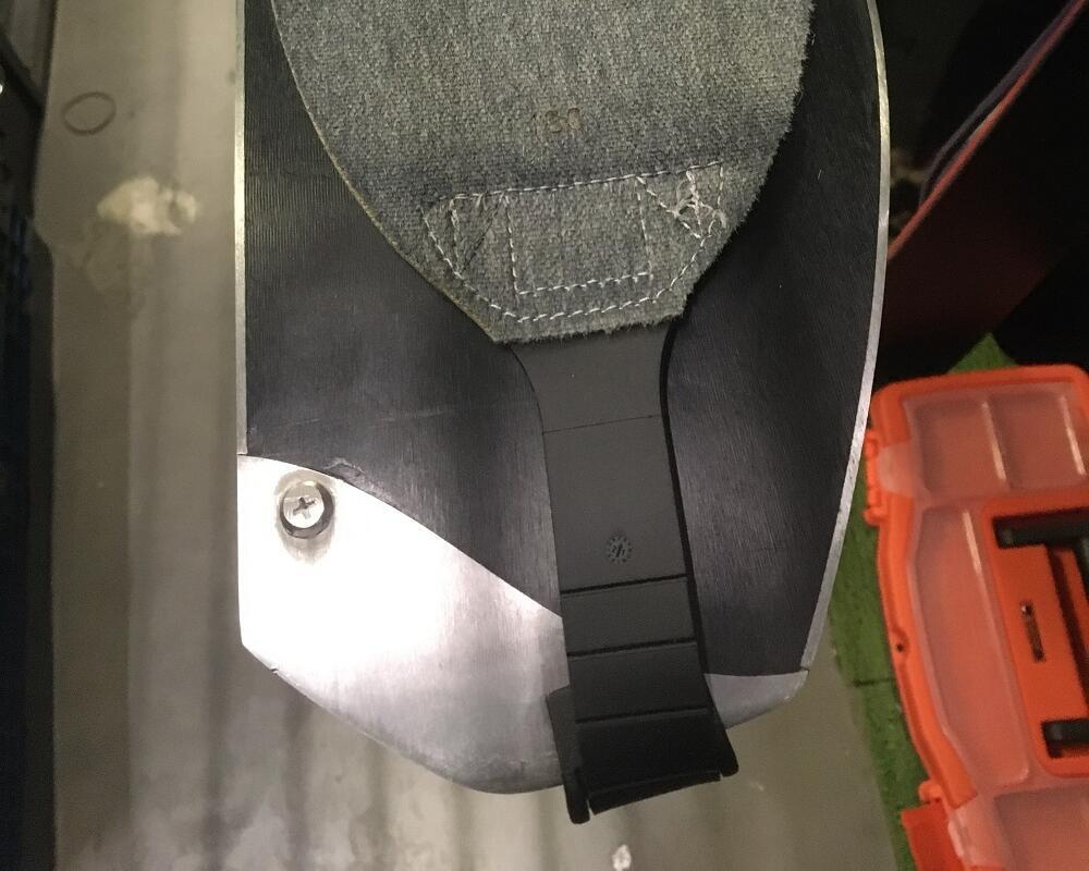 Manutenção e reparação do teu splitboard e das suas peles:instruções, reparação