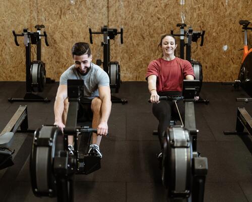 Cardio or weight training first: what should you start your session with?